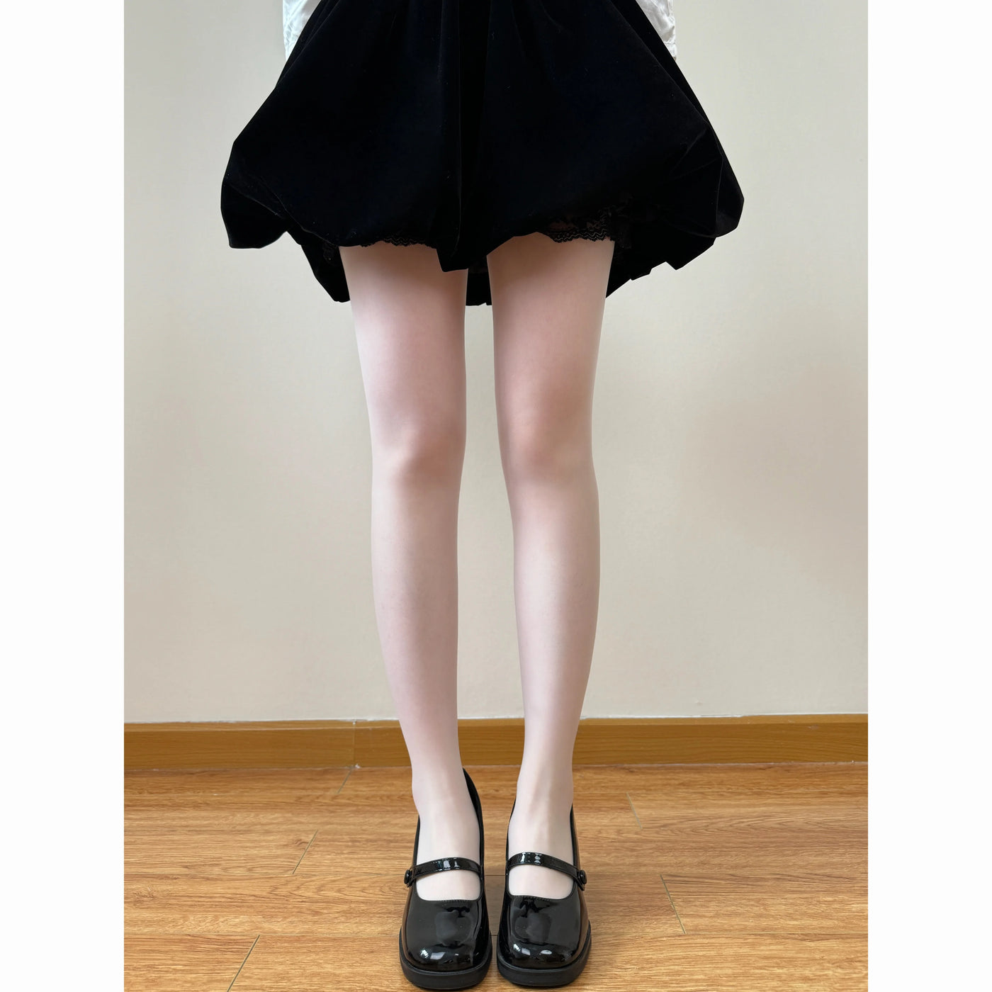 Chubby Bear Tales - Ballet White Collection - One-Size Stockings with Bow and Pattern Variants