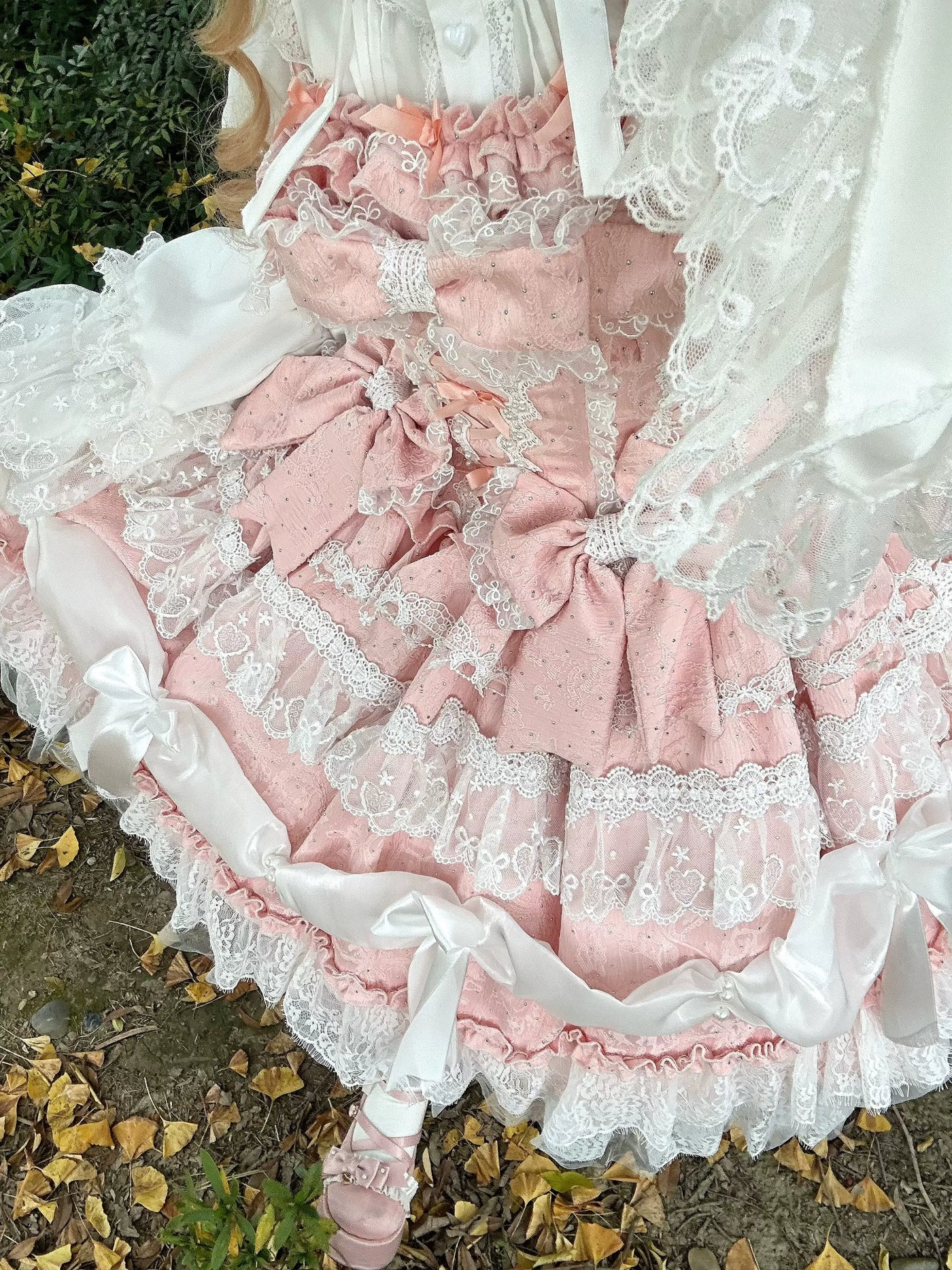 Hello Princess Lolita - Tajiya - Plus-Size Lolita Dress with Layered Lace Trim – detail view 5