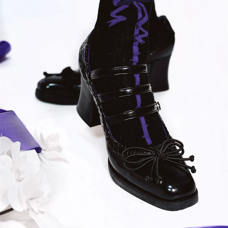 MODO Medusa Textured Gothic Lolita Heels – design details – view 3