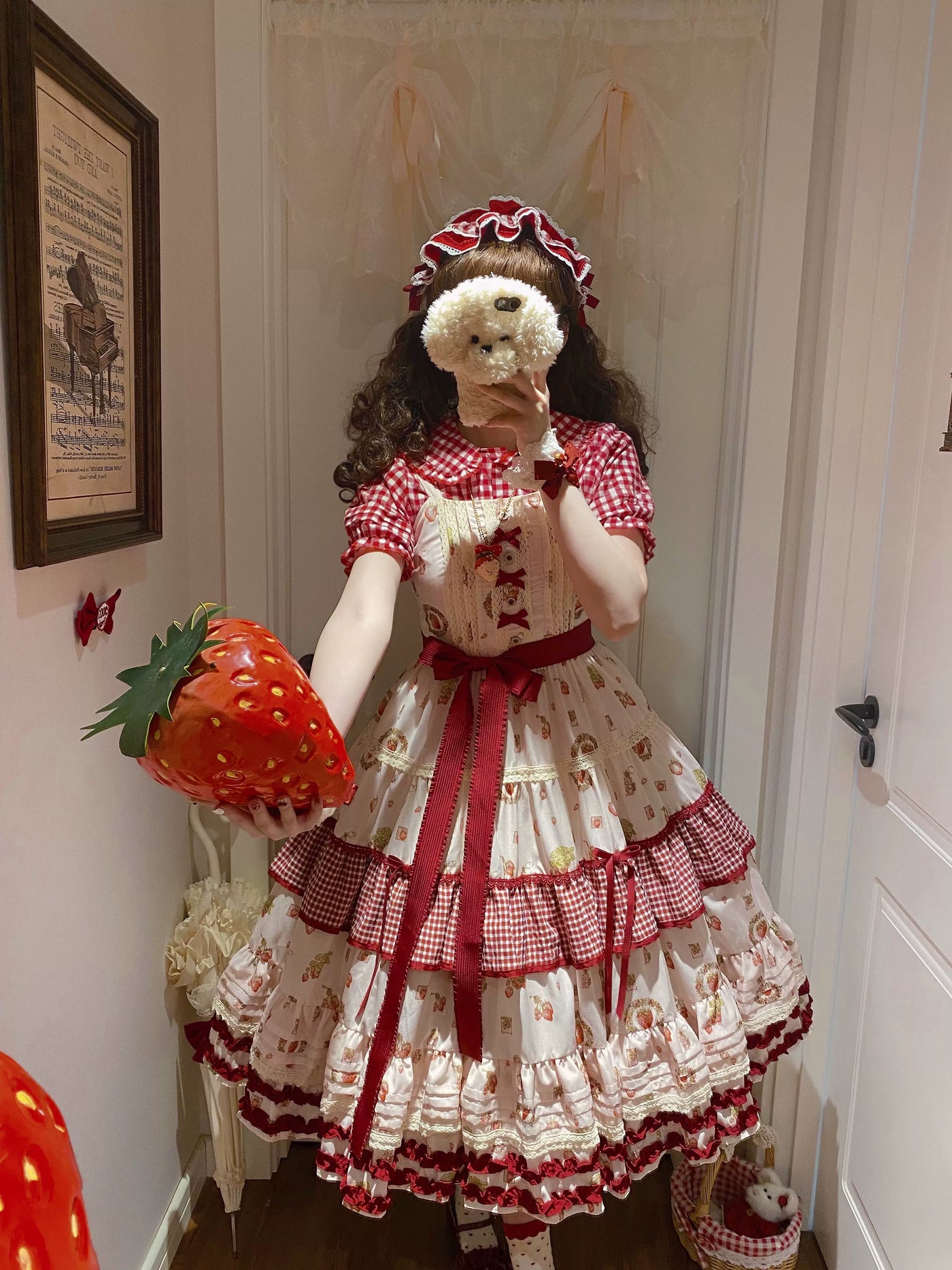 White Tea Story - Strawberry Print Tiered Classical Lolita - Longline