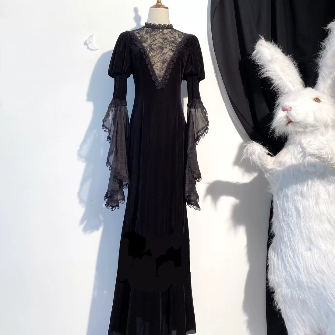 Shipping within three days Spot page Morticia Gothic Diablo Original Lolita fishtail skirt