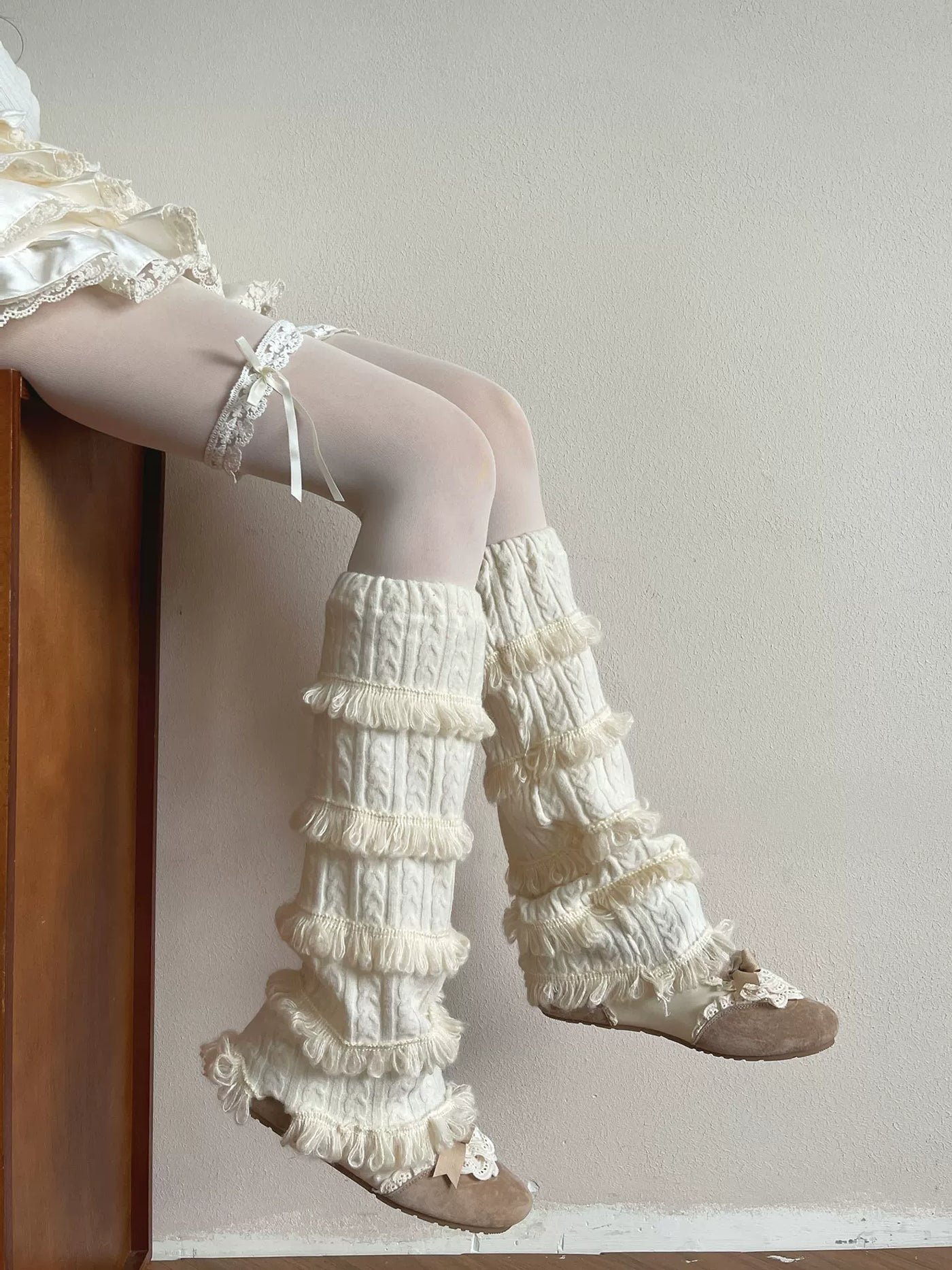 Sock Noble - Milk-White Layered Lace - Pantyhose and Sock Covers with Cable Texture