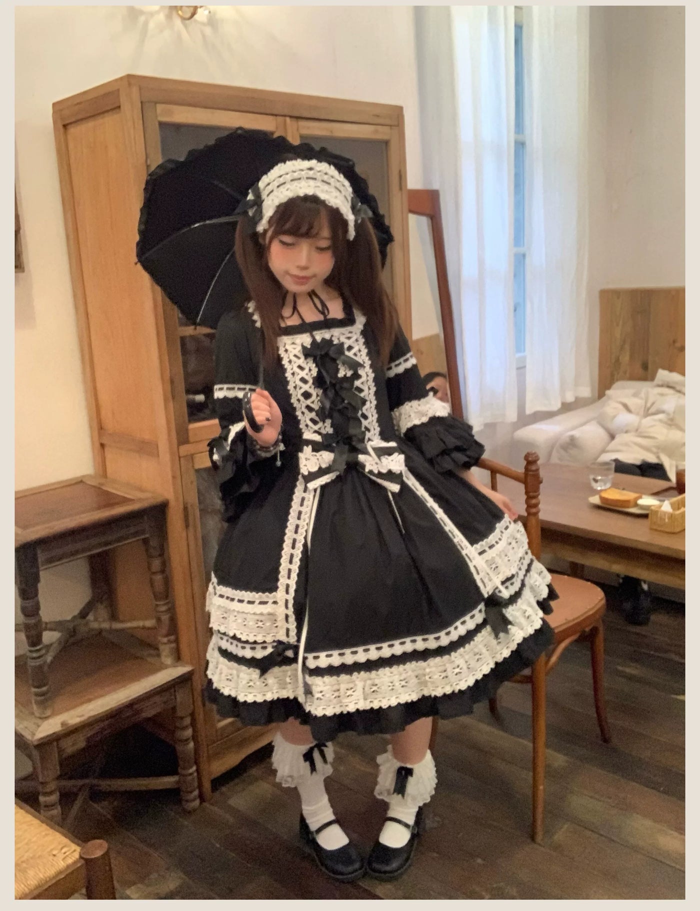 TaTaTa Lolita - First Otome - Black Old School Lolita OP Dress, Lace Details