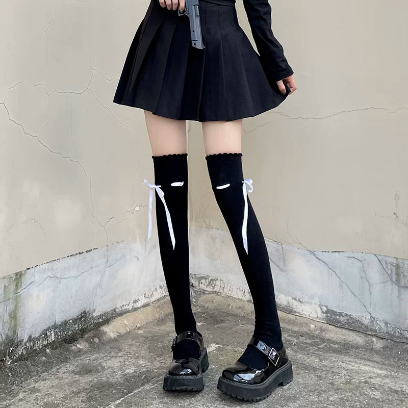 Floral Milk Cat - Ribbon Tie - Over-knee socks with side bows and long ties