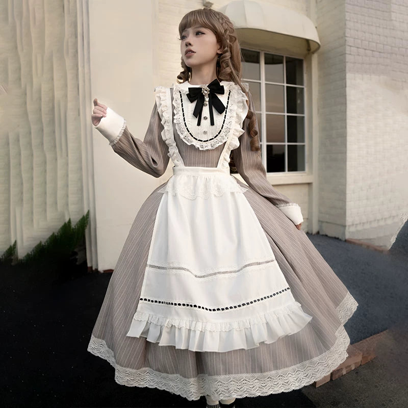 Moon Lily - Black Cat Butler 2.0 - Black-and-White Maid Lolita Dress with Lace Bib – detail view 2