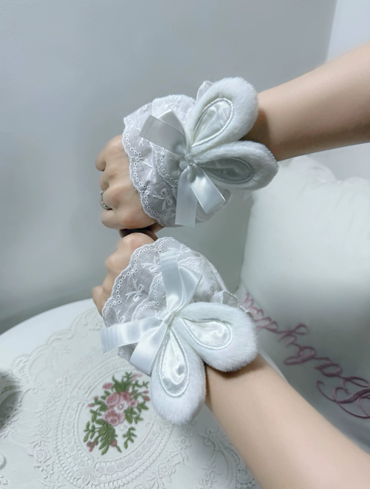 Fantasy Doll - Bunny-Ear Lace Bow - Lace Sleeve Cuffs with Bunny-Ear Shapes