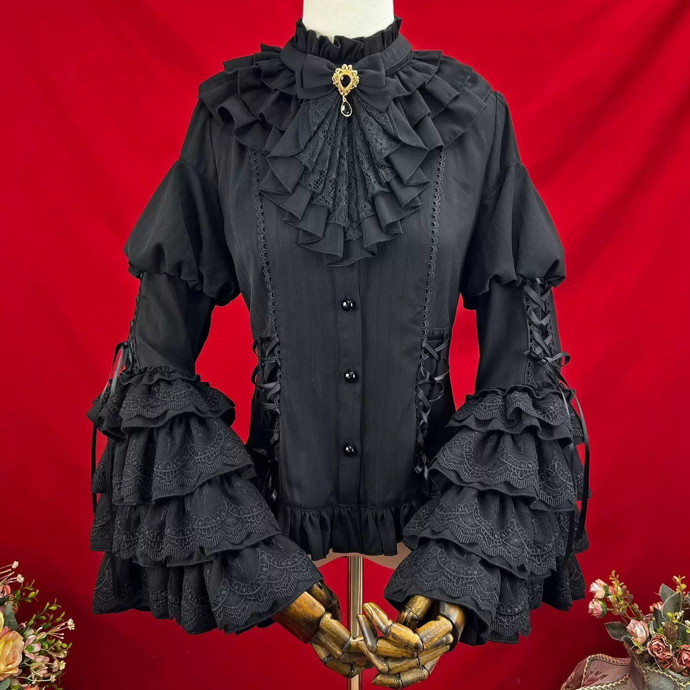 Sweetheart Dream Machine - Vintage Court Gothic - Hime-Sleeve Blouse with a Ruffled Bib