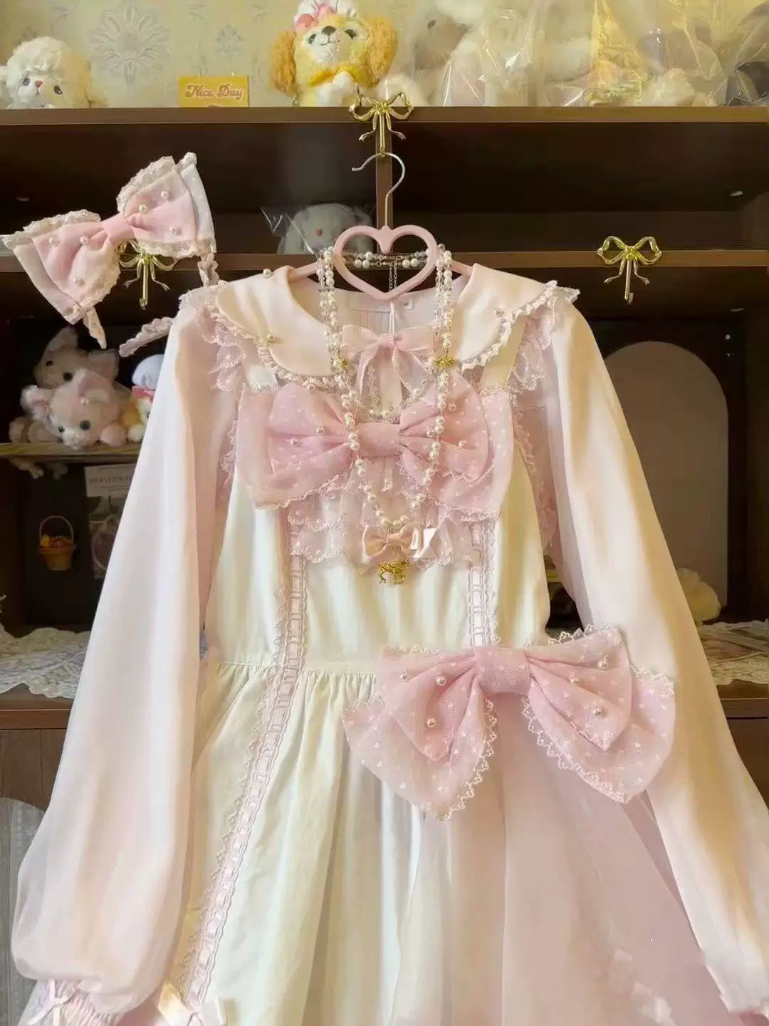 Sweetheart Dream Machine - Pearl Bow Collar - Long-Sleeve Blouse with Lace Trim