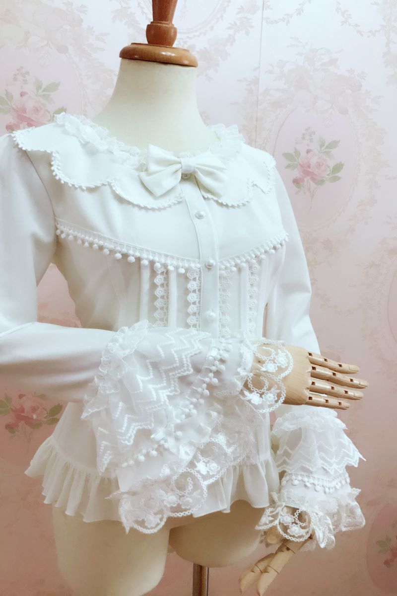 Yilia - Petal Collar Princess Sleeve - Vintage Blouse Innerwear