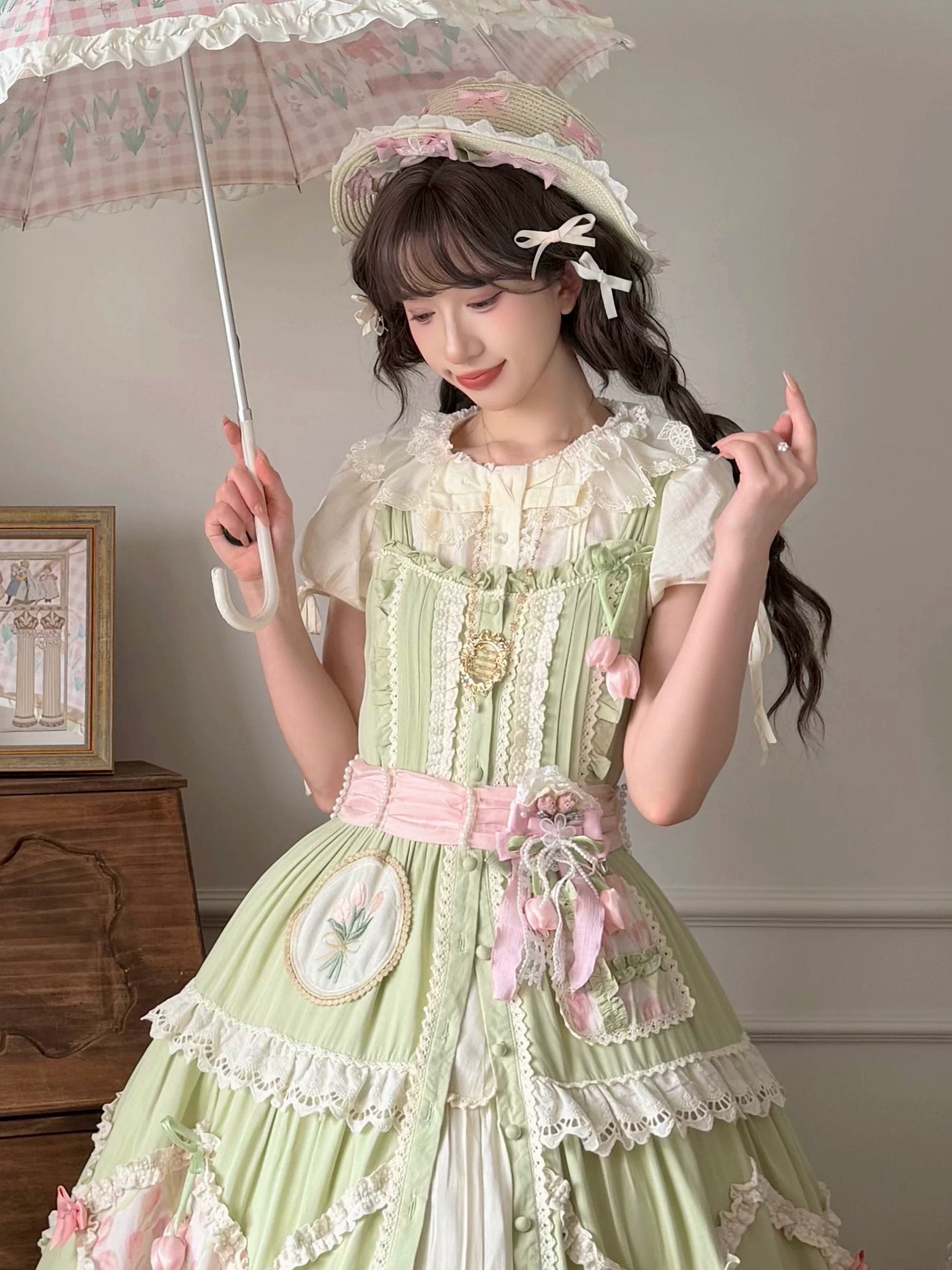 Thousand Wood - Tulip Field - Mini Top-Hat Headwear with Layered Lace