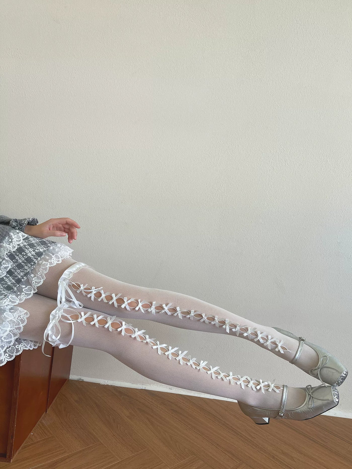 Sock Noble - Ballet Lace - Tights with Ribbon Cutouts and Lace Trim