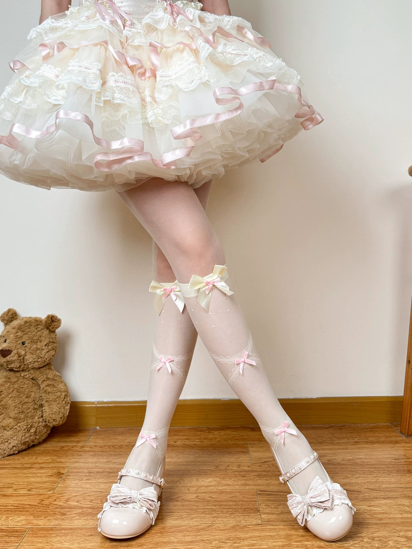 Chubby Bear Tales - Love Letter - Lace-Trimmed Mid-Calf Slouch Socks with Ribbon Bows
