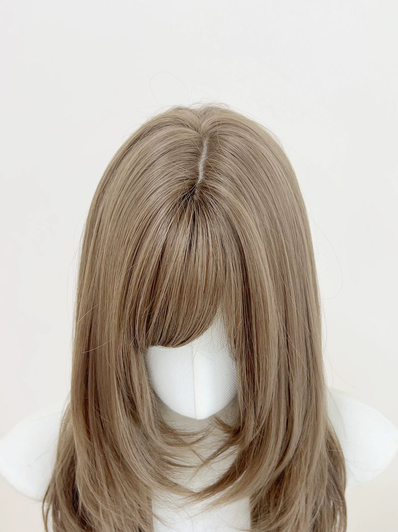 Light tea brown collarbone-length straight wig - view 4