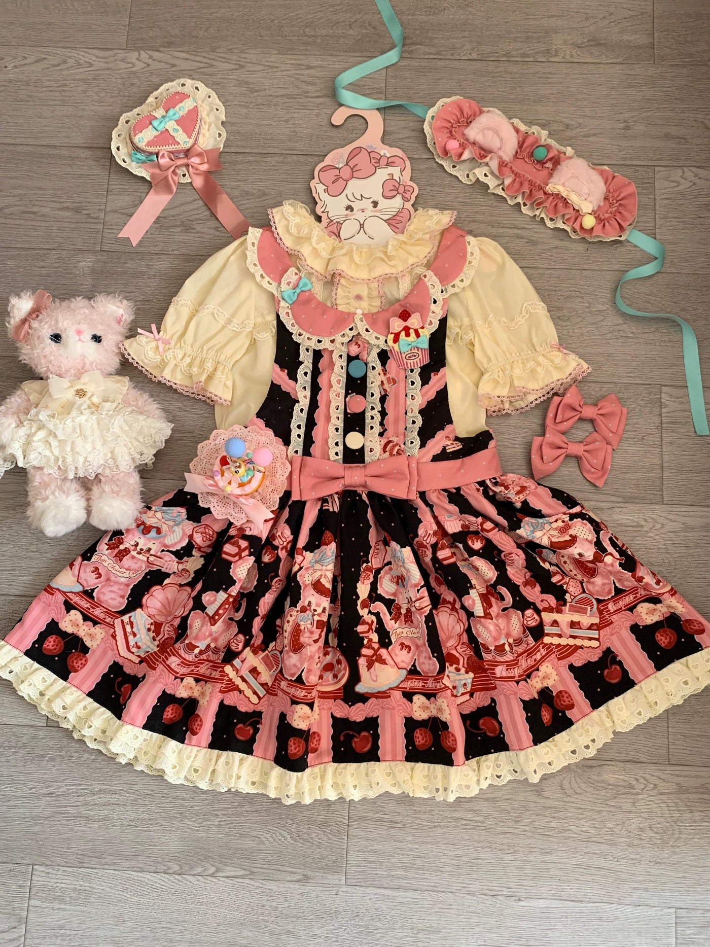 Xian Diandian - Salty Heart Berry Pie - Printed JSK with Cherry and Dessert Motifs