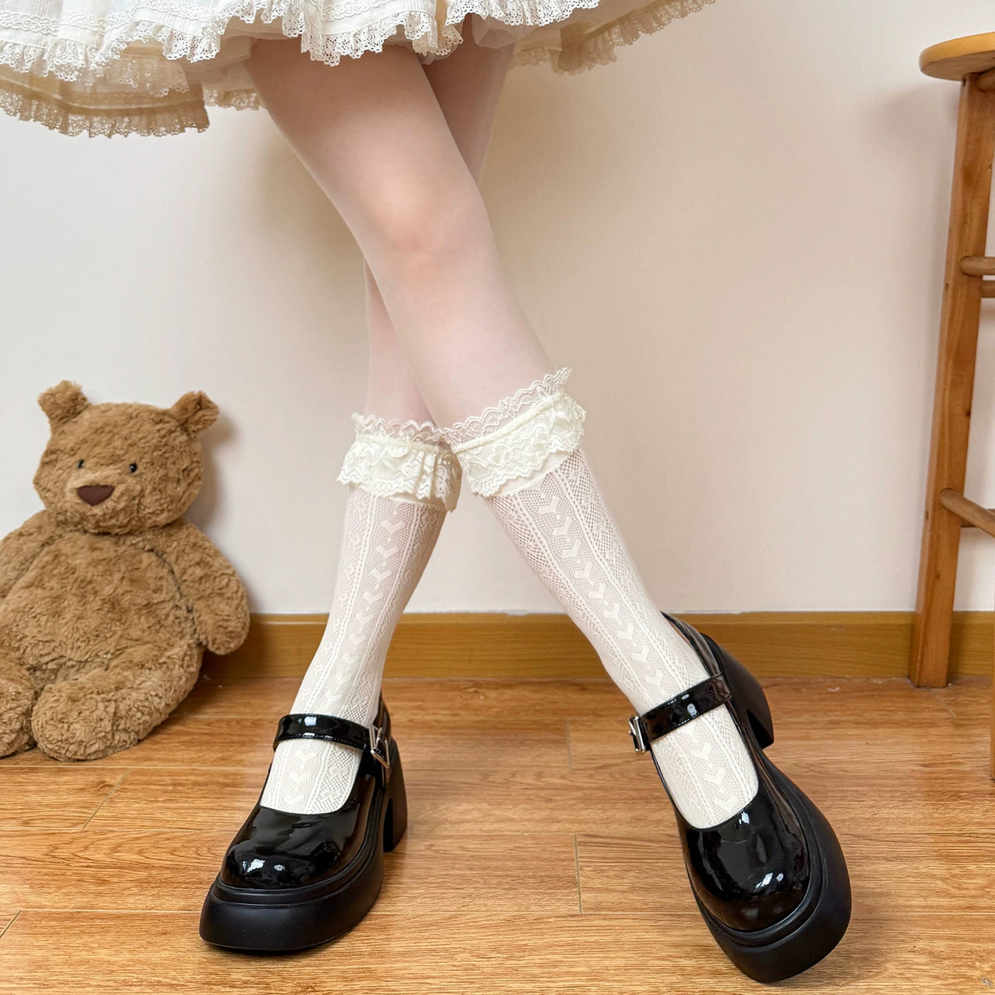 Chubby Bear Tales - Cream Lace Bow Collection - Named-Style Lace Socks