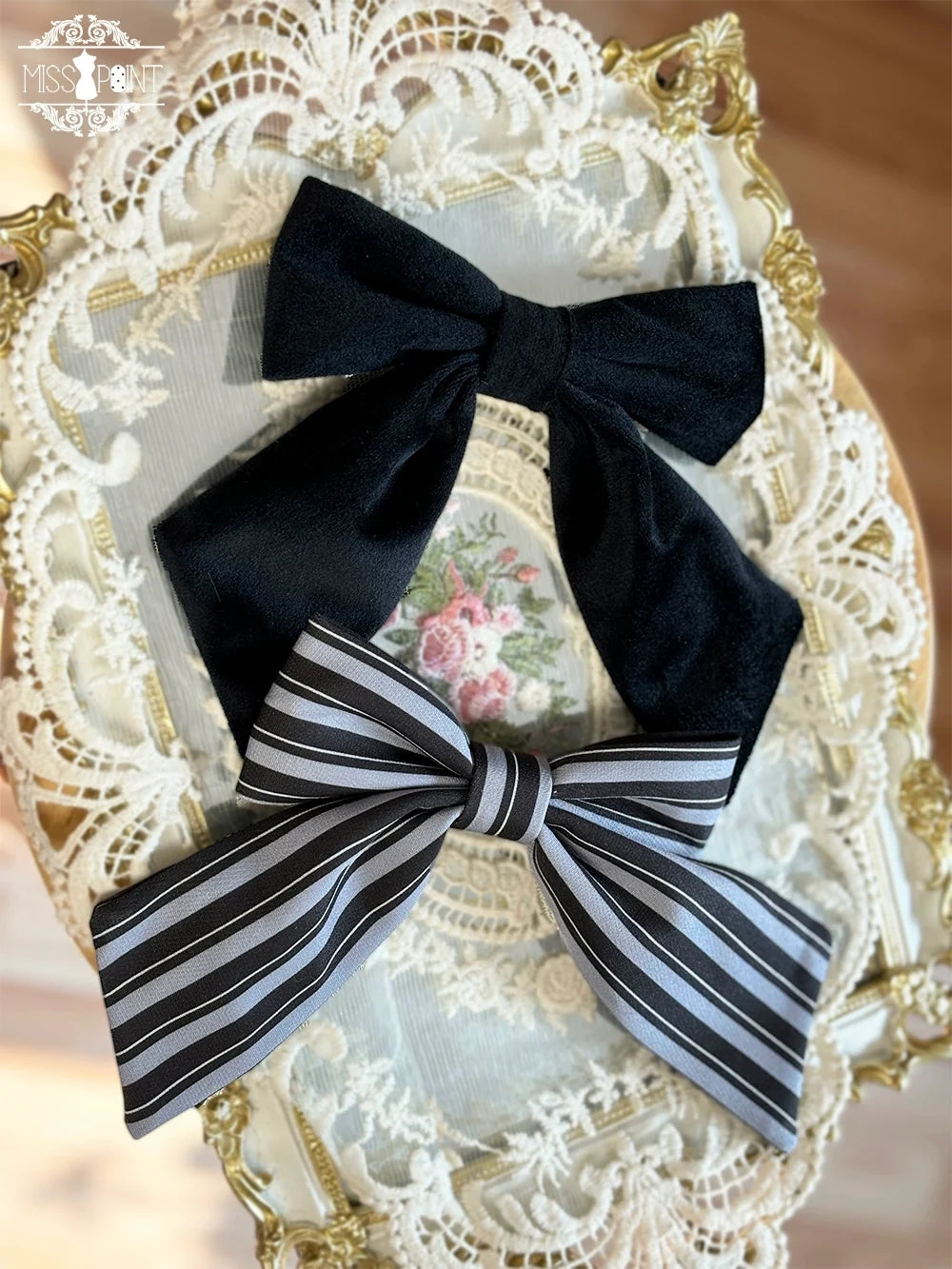 Classical Chocolate - Classic Lolita Accessory Bowler Hat BNT Beret Jabot Brooch - Black Bow