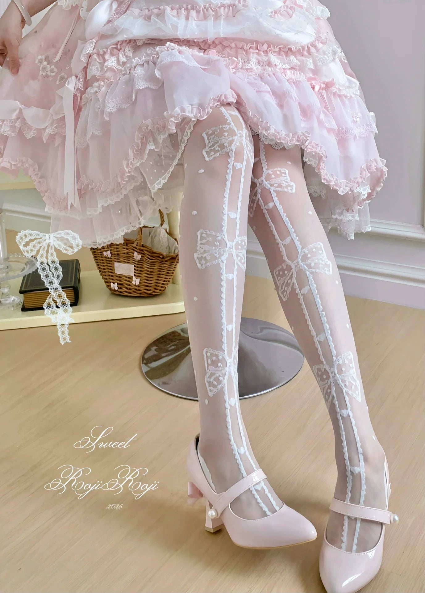Roji Roji - Sweet Lolita Thigh High Polka Dot - Socks with Bow Patten Socks
