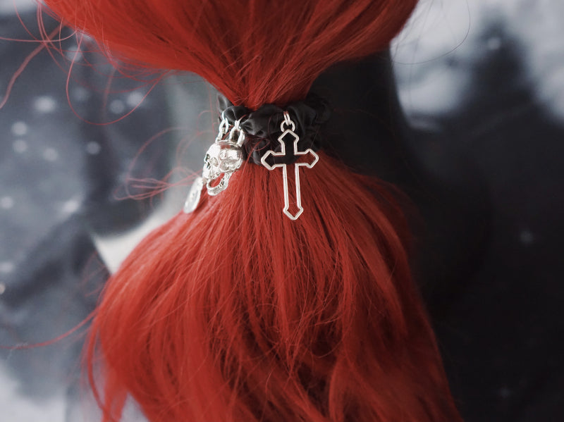 Strange Sugar - Gothic Lolita Black Hardware Skull - Spider Hairband Headwear