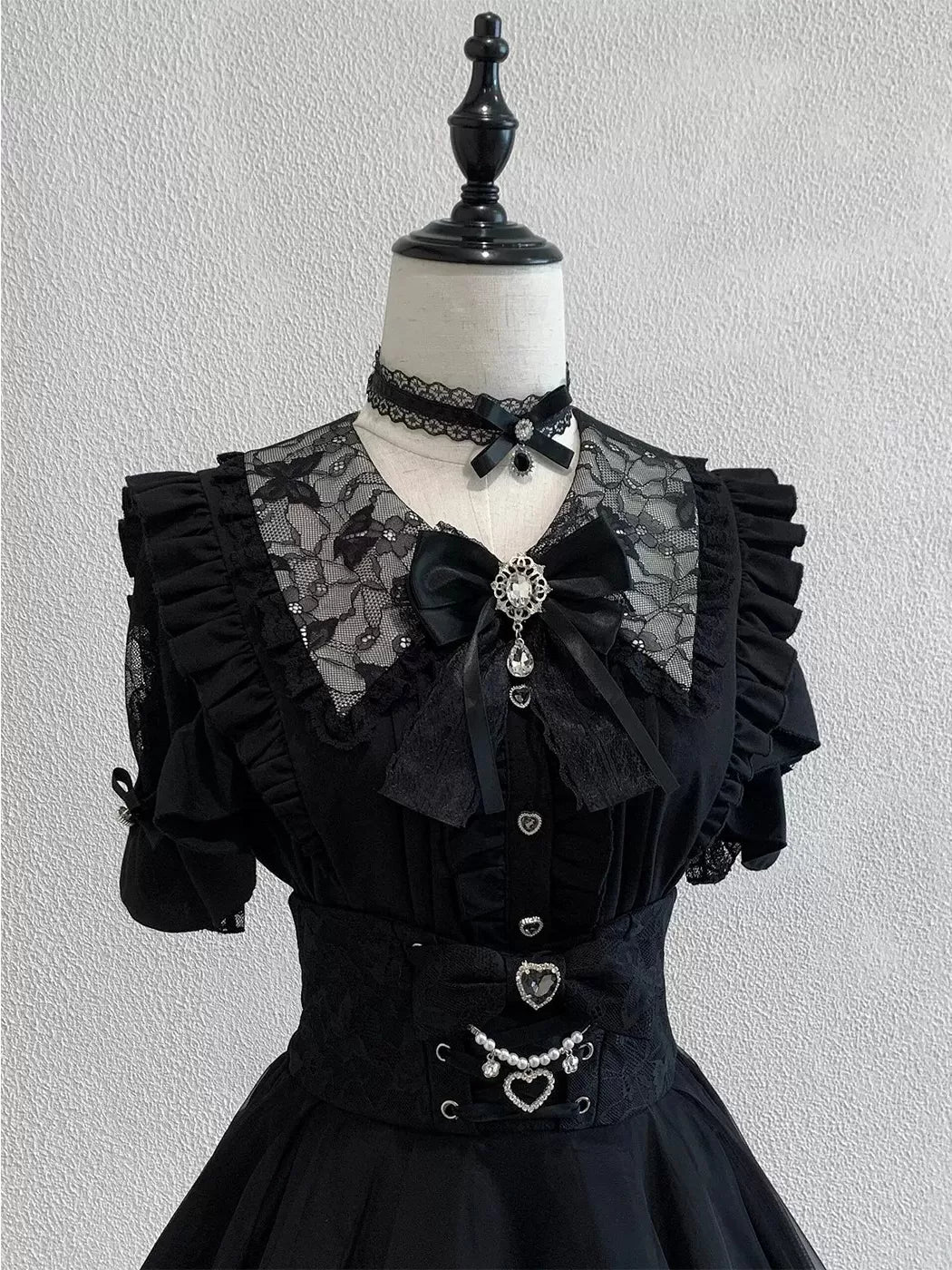 Creamy - Black Ruffle - Black Short-Sleeve Blouse, Skirt and Bow Tie Set with Lace Collar