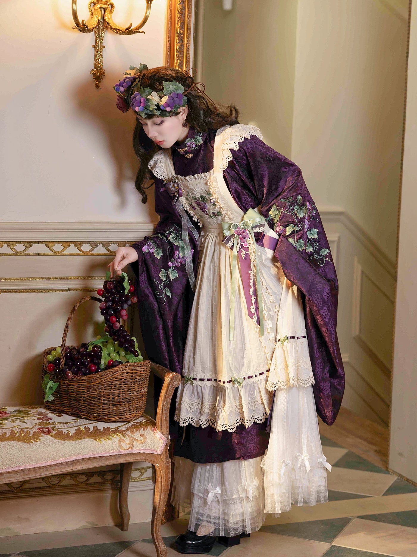 Suhua Yipai - Vineyard Lace - Convertible Overskirt & Petticoat - detail view 4