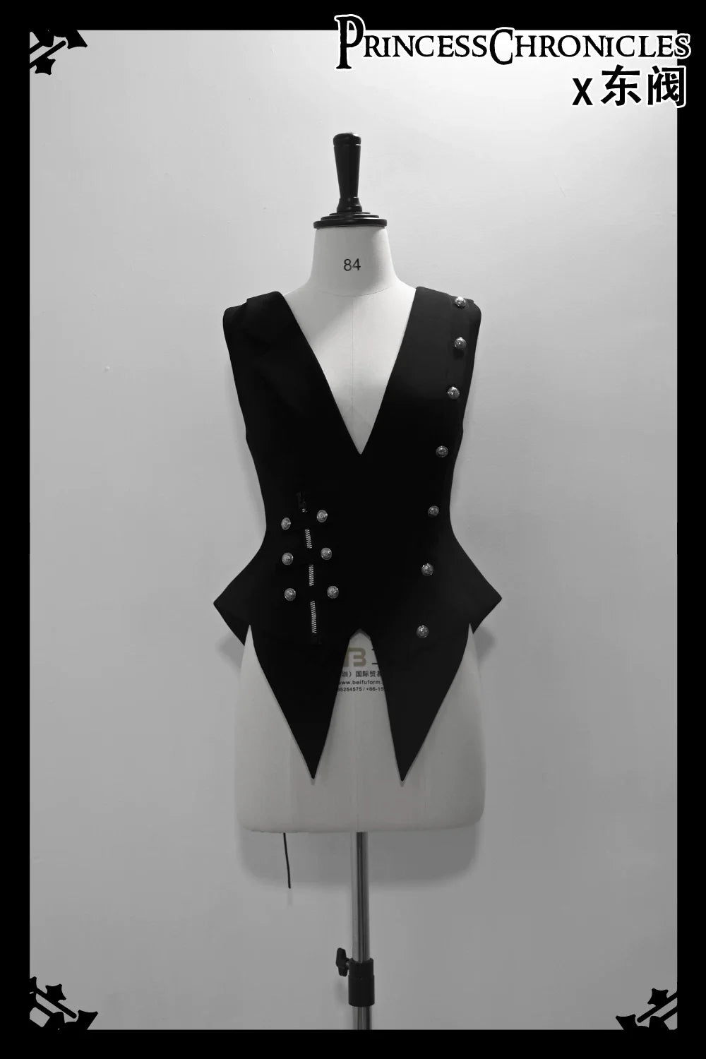 Princess Chronicles - Ashes - Vintage Ouji Lolita Blouse and Shorts Set