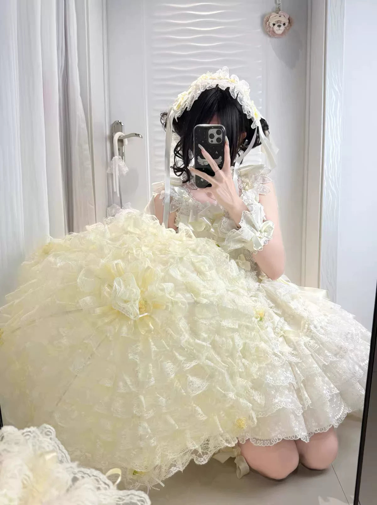Fantasy Doll - Layered Flower Lace - Umbrella with Multi-Layer Lace and Bow Detail