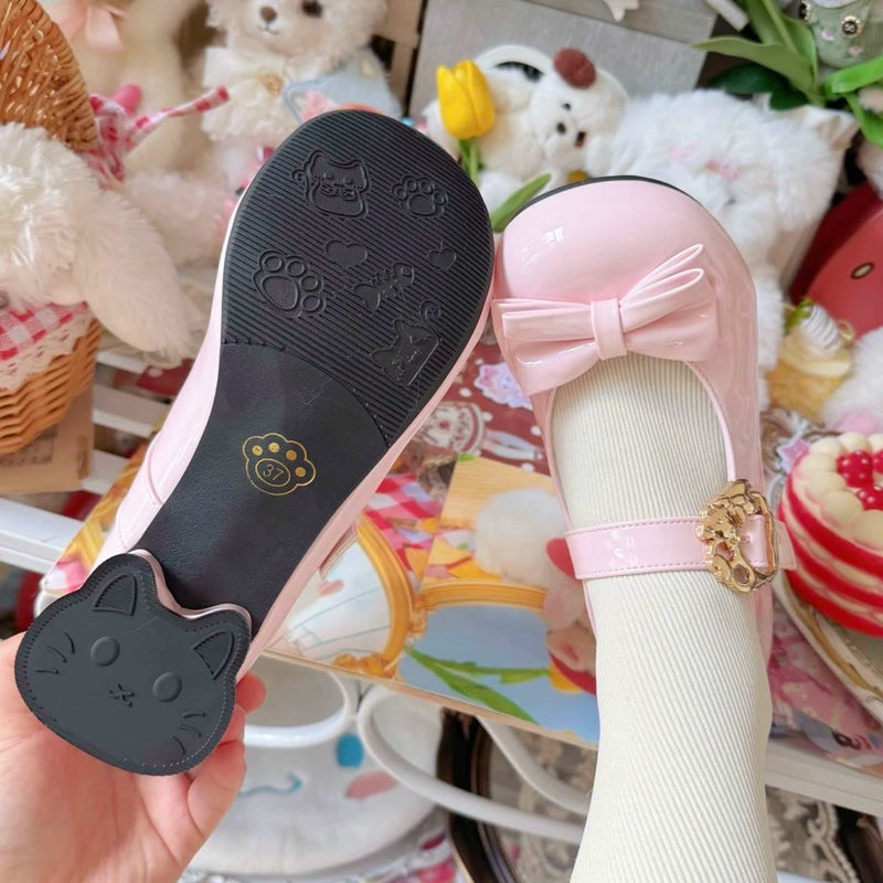 Kitten Toast – Hugging Cat – Bow Mary Jane Shoes — product photo 3