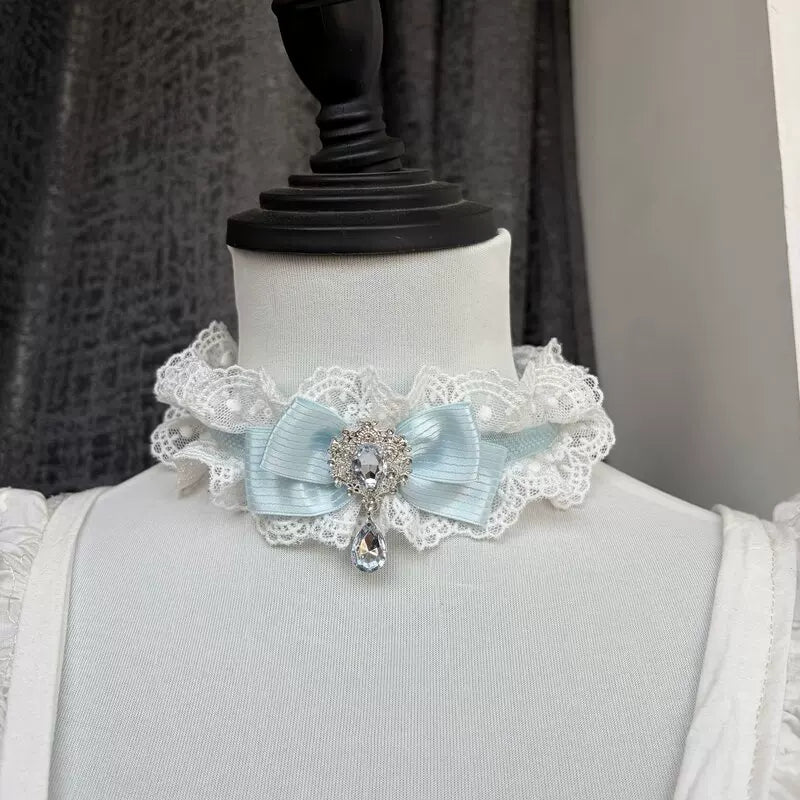Creamy - Narrative Variation - Lace Bow Necklace with Faceted Drop Ornament