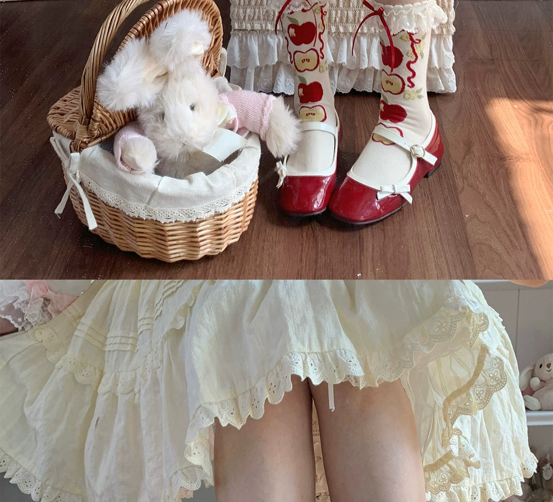 roji roji - Eden Garden - Apple Motif Short Socks with Lace Bow Cuffs