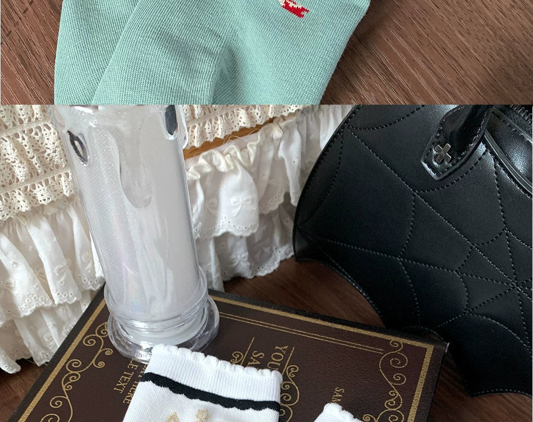 roji roji - Candle Motif - Cotton Mid-Calf Socks with Candelabra and Bow Details
