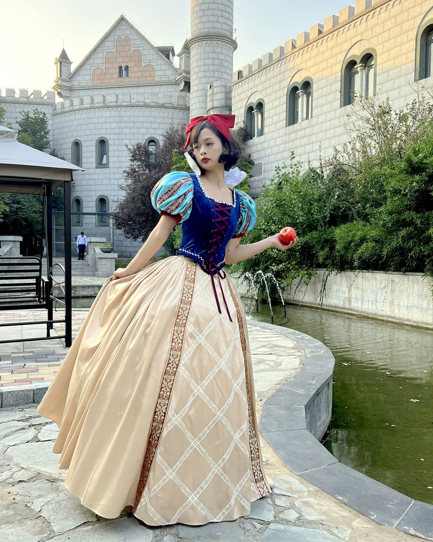 LACE GARDEN - Snow White Arrival - Royal Blue Dress Set with Puff Sleeves