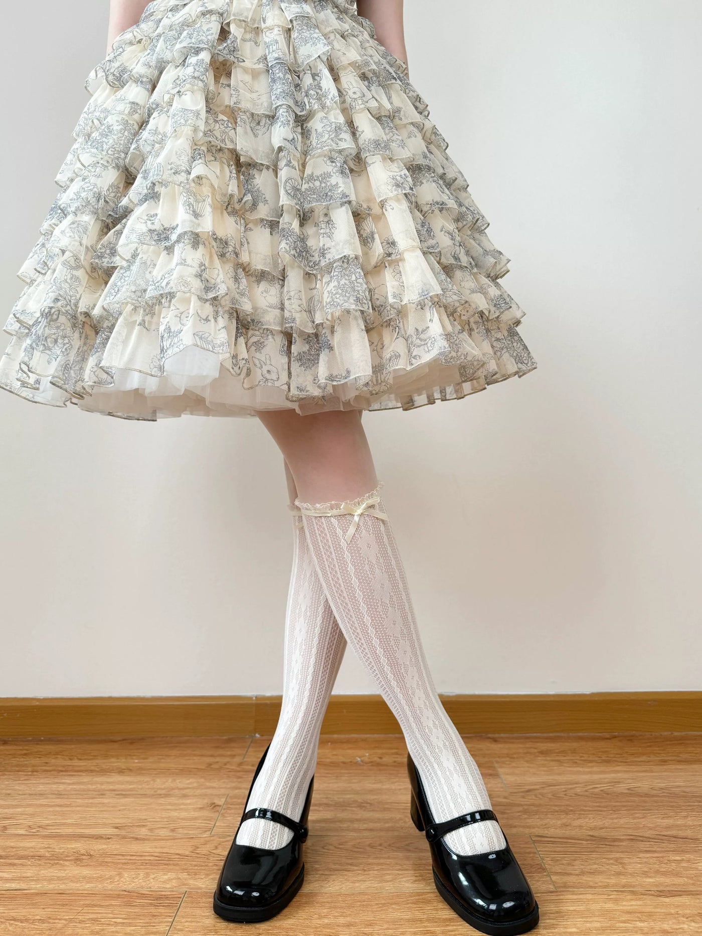 Chubby Bear Tales - Alice - Openwork Lace Mid-Calf Socks with Bow Cuffs