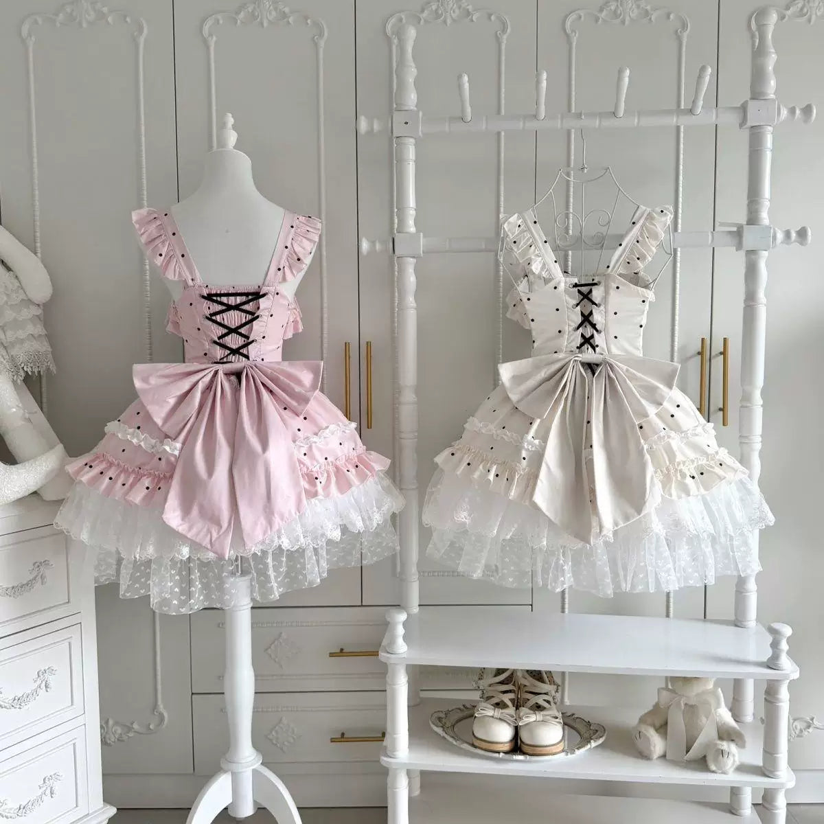 Sweetheart Dream Machine - Polka-Dot Bow - OP dress with a fitted waist