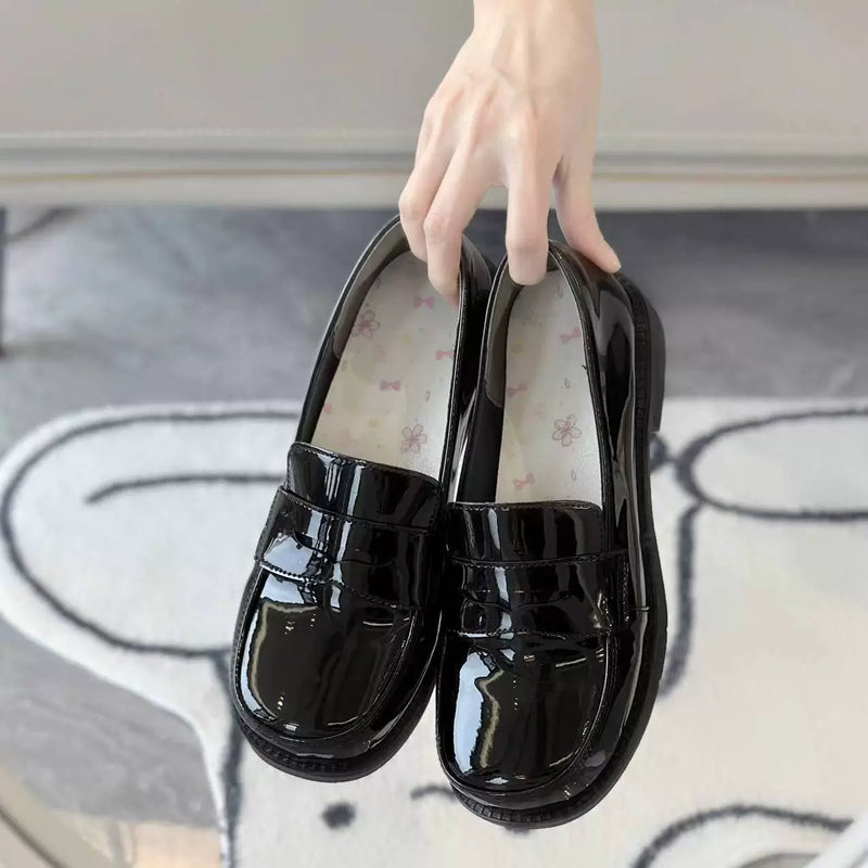 Kitten Toast – Classic Academy – Penny Loafers — product photo 3