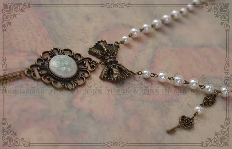 Rose of Sharon - Vintage Lolita Artificial Pearl - Necklace with Key Charm Neckwear
