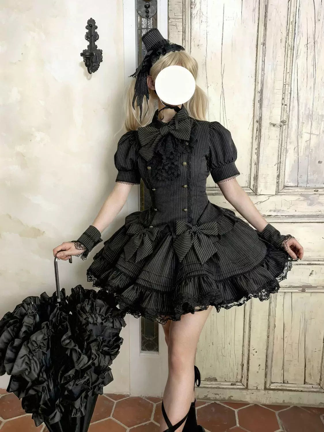 Sweetheart Dream Machine - Phantom Doll Stripe - Gothic Lolita Set with Short-Sleeve Pinstripe Top