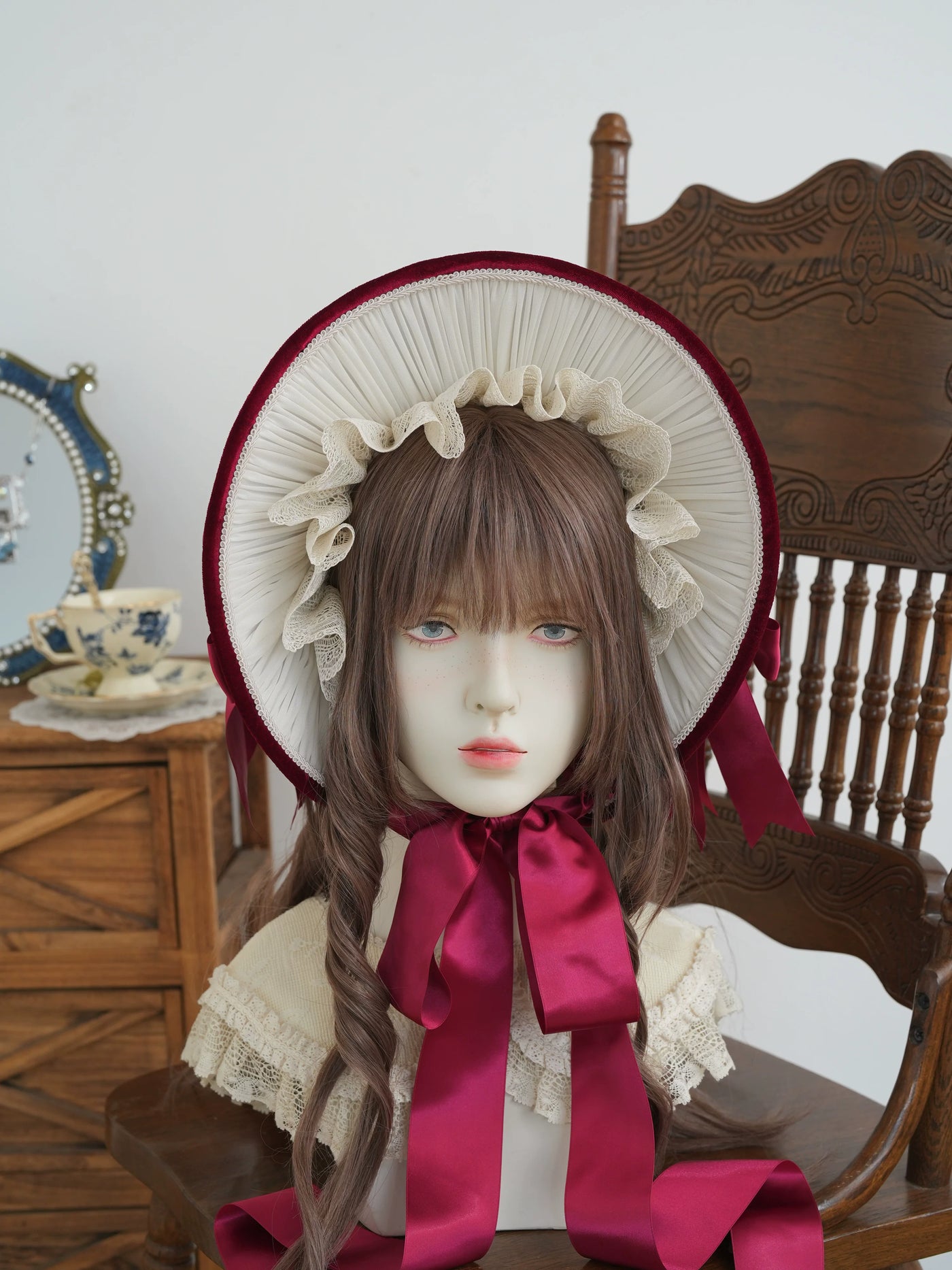 Star Box - ChevalDoll - Velvet Bonnet with Lace Trim