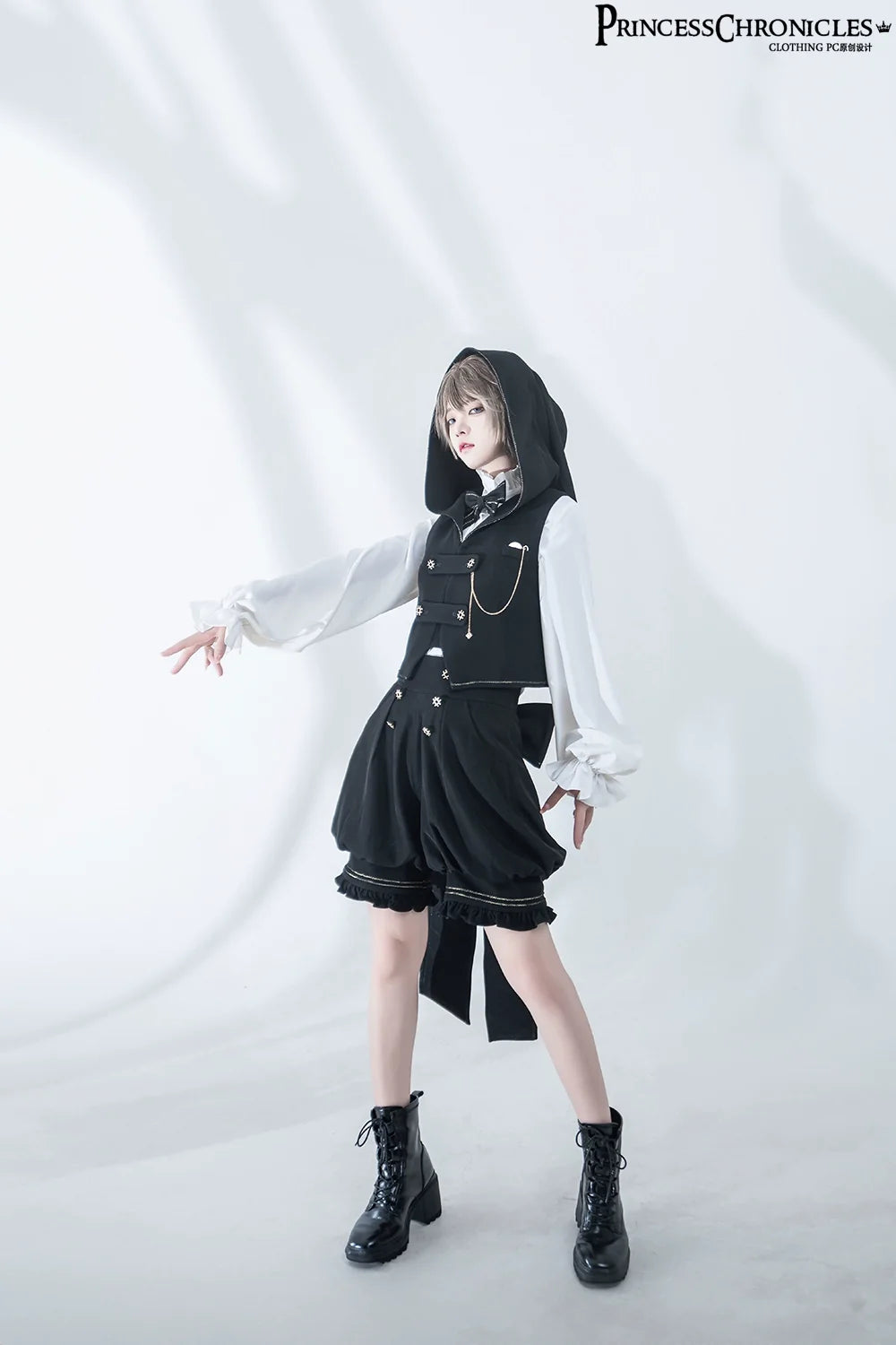 Princess Chronicles - Desperate Bunny - Ouji Lolita Vest Shorts Set