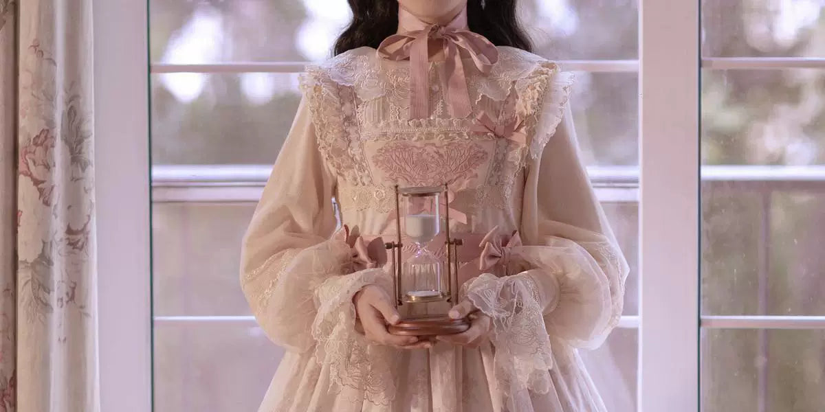 Sweetheart Dream Machine - Starry Cloud Twin Rabbit - Long-Sleeve Lolita Inner Blouse with Floral Lace Collar