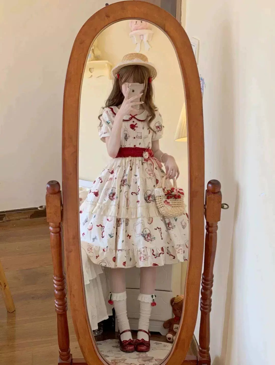 Sweetheart Dream Machine - Apple Tea - Cream Short-Sleeve OP Dress with Apple Motif