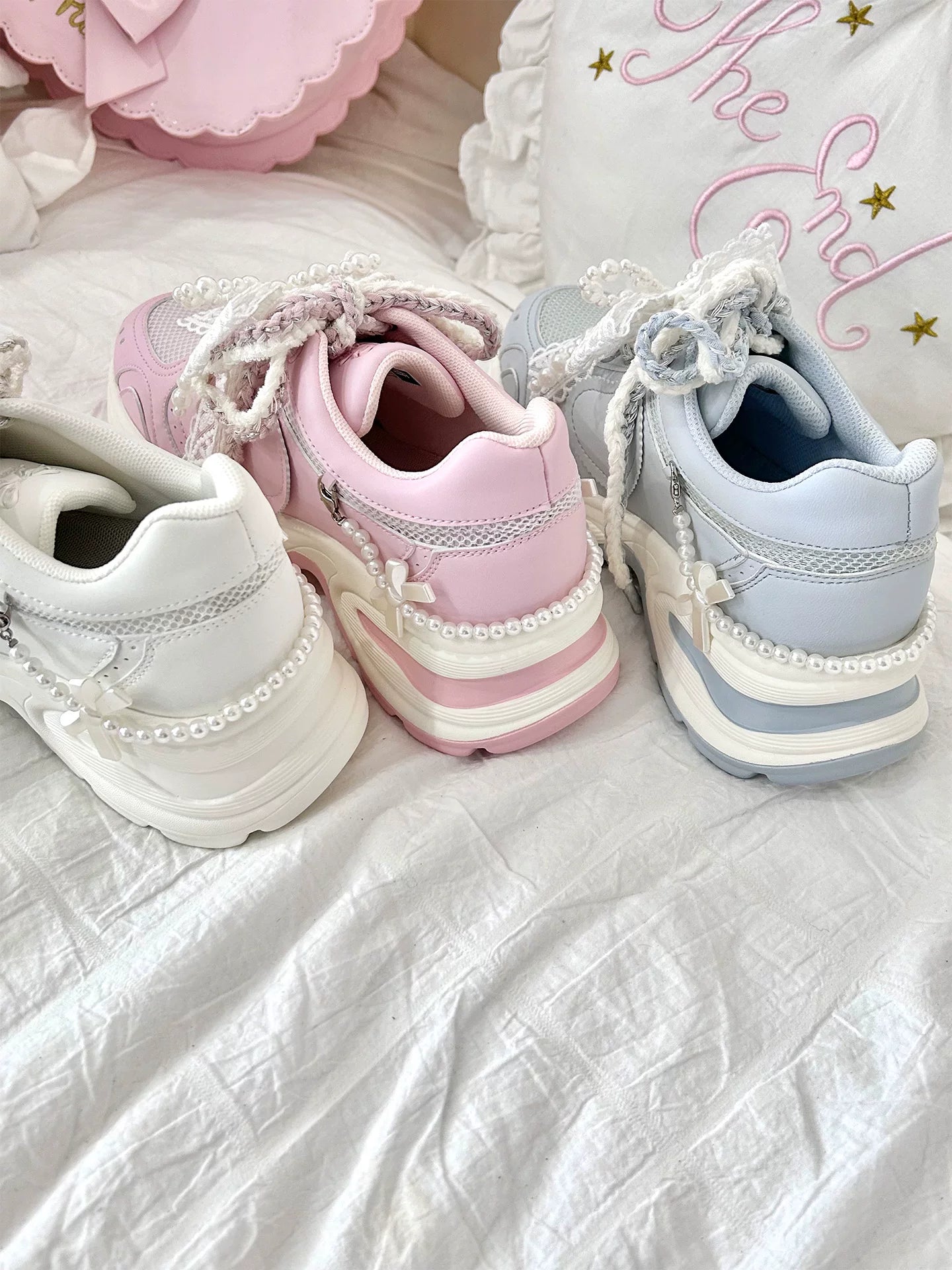Sheep Puff Heartbeat Signal Lolita sneakers showing white shoes with heartbeat and sheep puff branding, casual footwear for women.