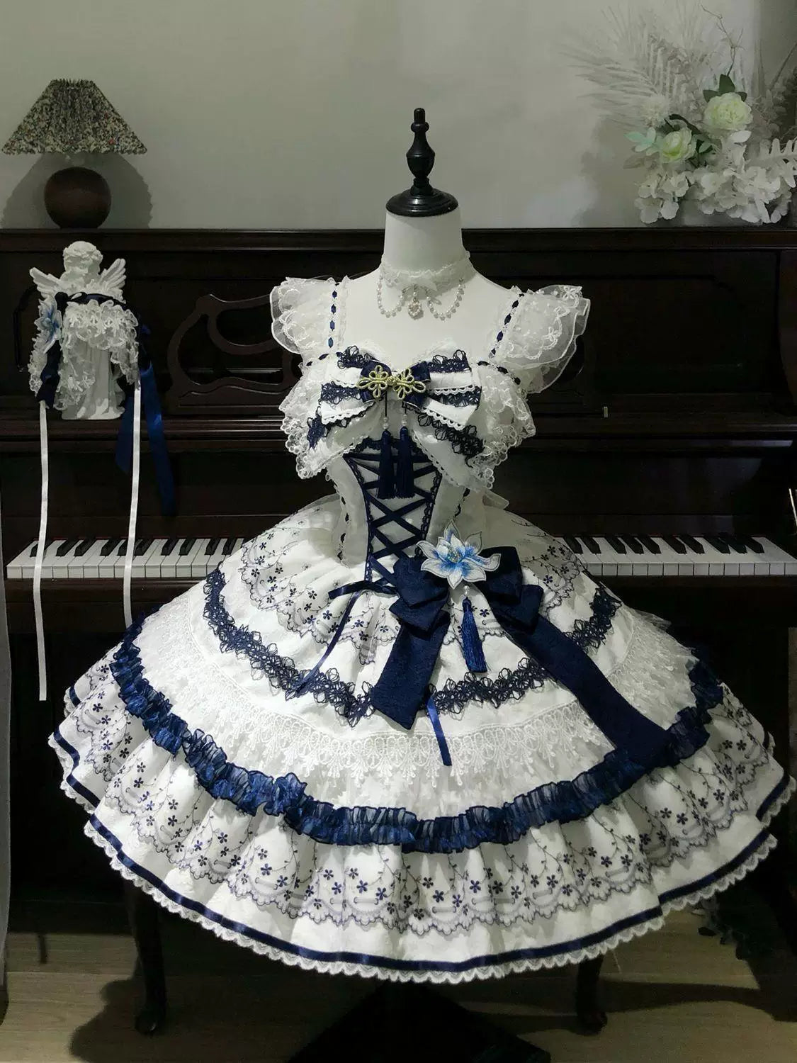 Sweetheart Dream Machine - Blue-and-White Porcelain - Blue JSK with lace ruffles
