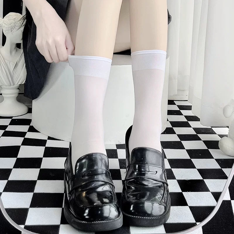 Floral Milk Cat - Sheer Basic - Plain Sheer Mid-Calf Socks in White and Black