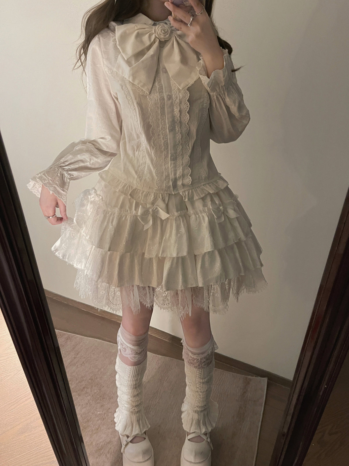 MIST - Lily - Kawaii Lolita blouse with a doll collar and lace bubble sleeves - product detail 4