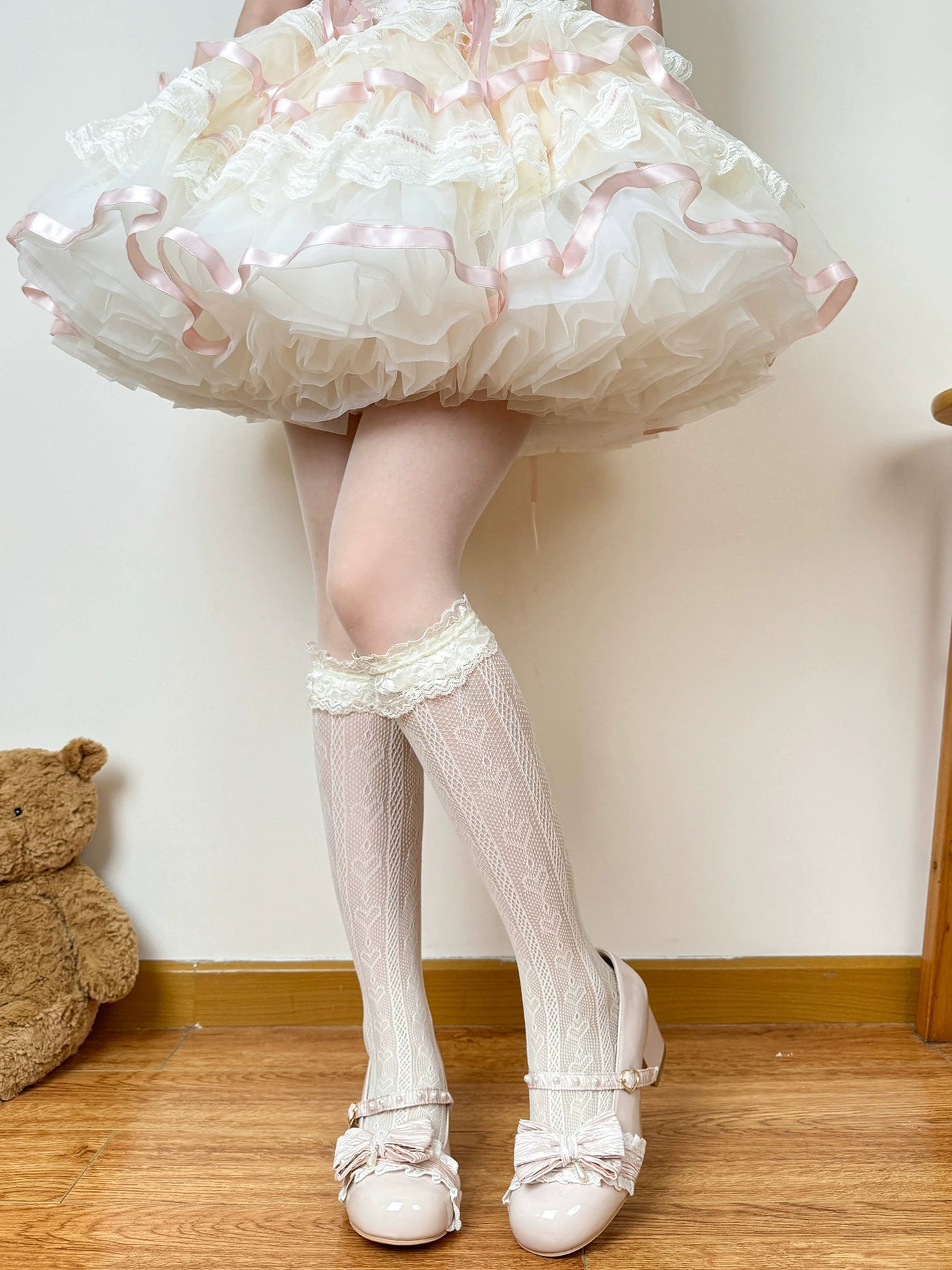 Chubby Bear Tales - Openwork Bow - Thin Mid-Calf Lace Socks with Bow Detail