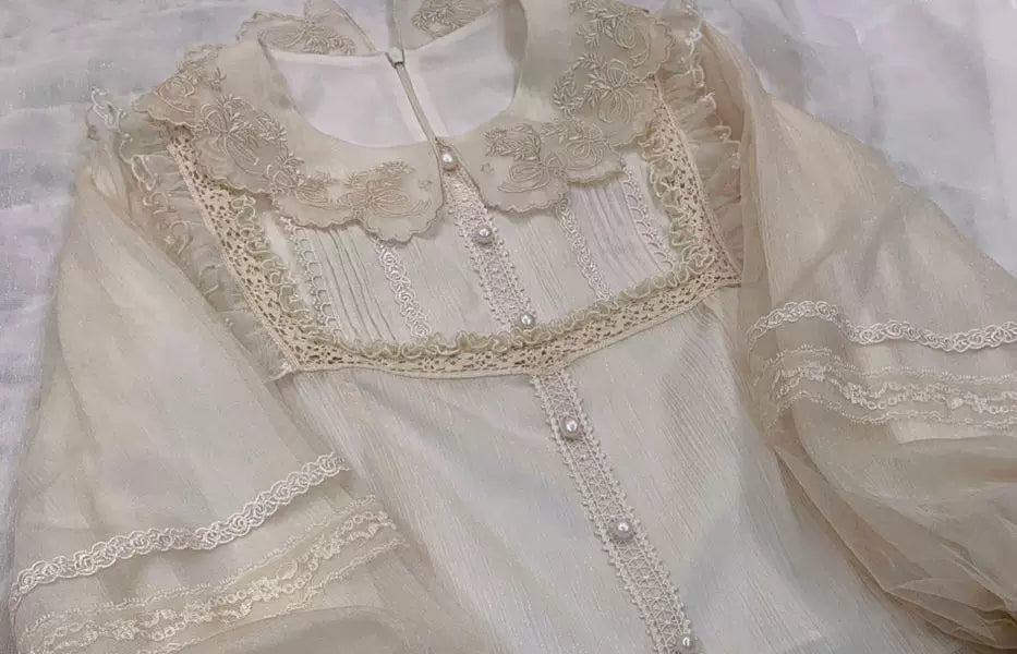 Sweetheart Dream Machine - Starry Cloud Twin Rabbit - Long-Sleeve Lolita Inner Blouse with Floral Lace Collar