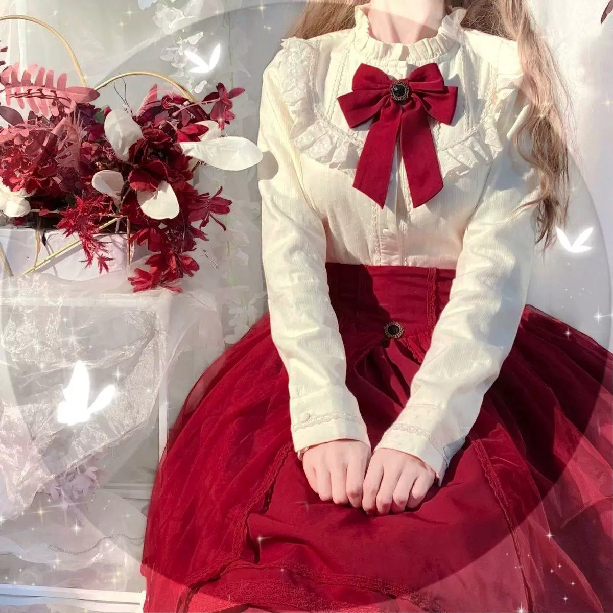 Sweetheart Dream Machine - Heiress Collar - Long-sleeve blouse with a ruffled lace collar