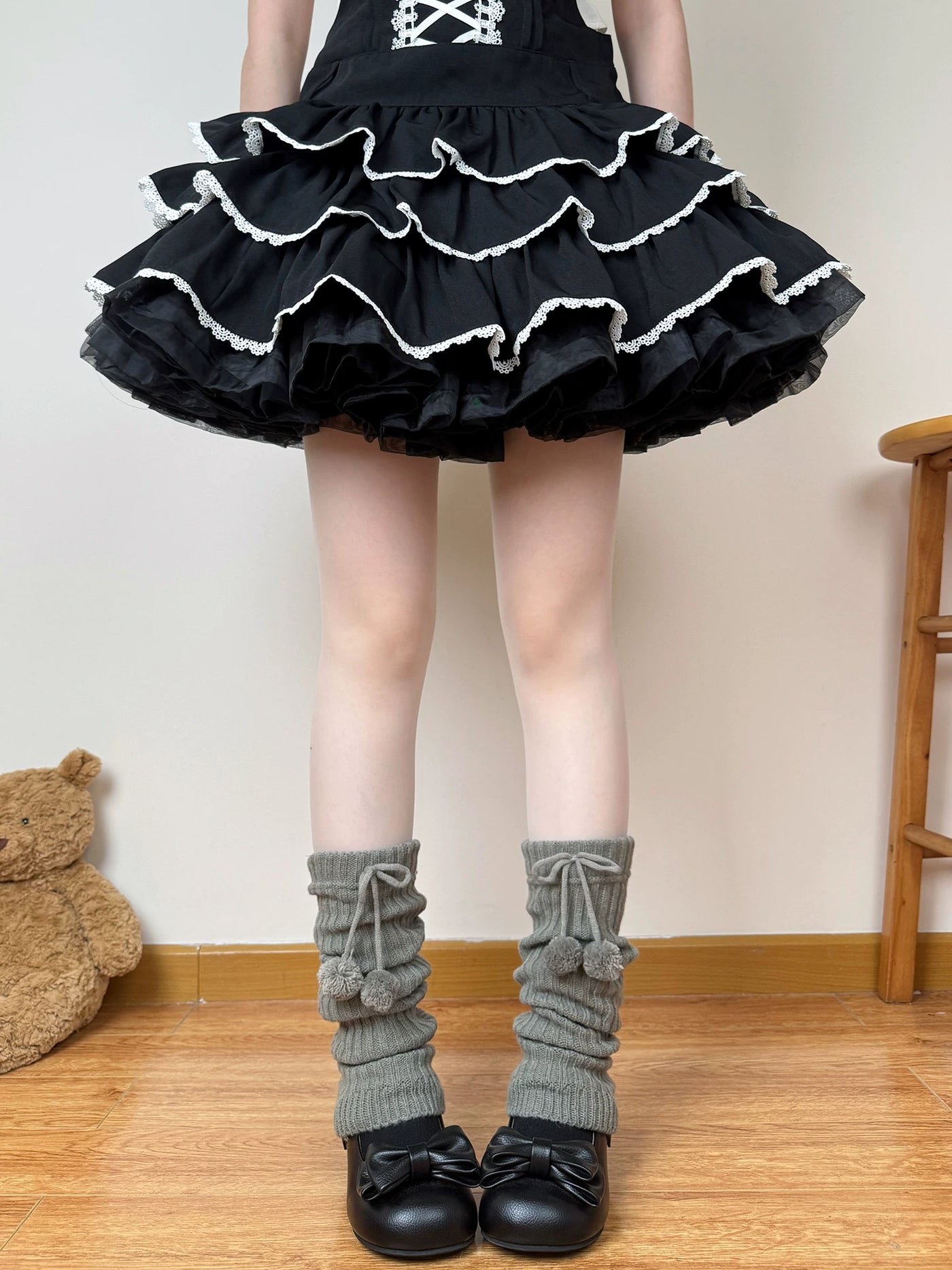 Chubby Bear Tales - Antique Doll Pompom - Ribbed leg warmers with drawstring pom-pom ties