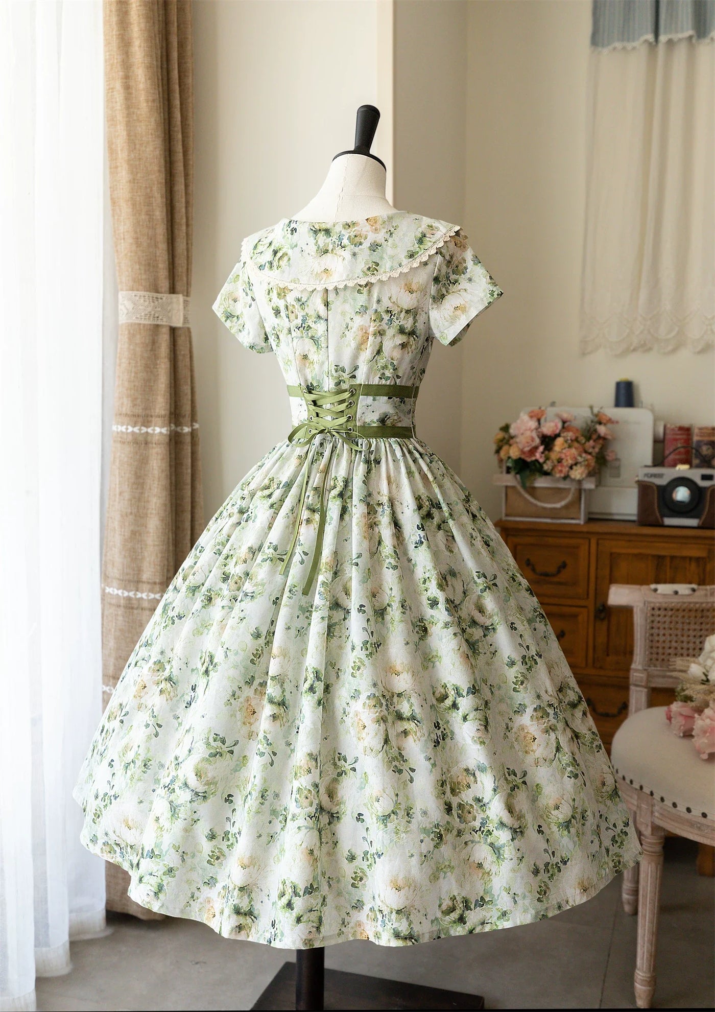 Forest Wardrobe - Forest Holiday - Vintage Daily Lolita Floral Printed OP Dress
