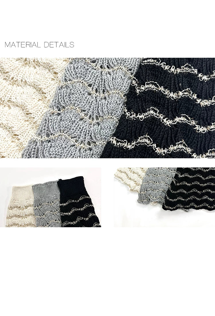 White Socks - Wave Shimmer - Wave-Textured Slouch Socks
